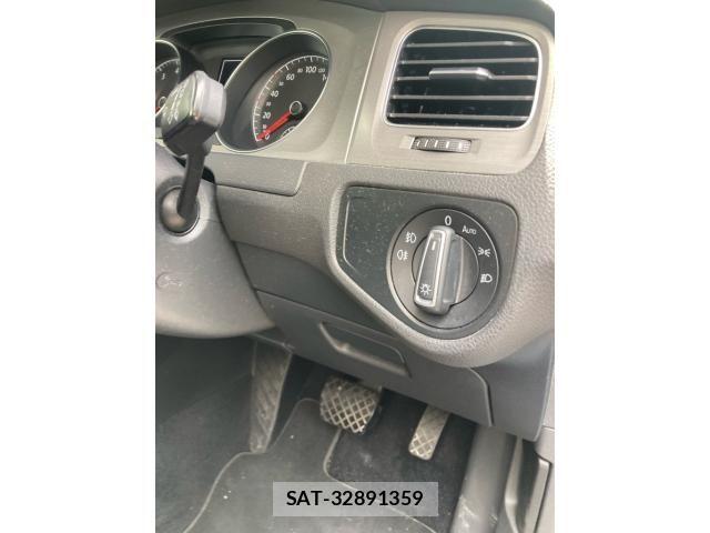 VolksWagen GOLF 2015-01 8338501-14