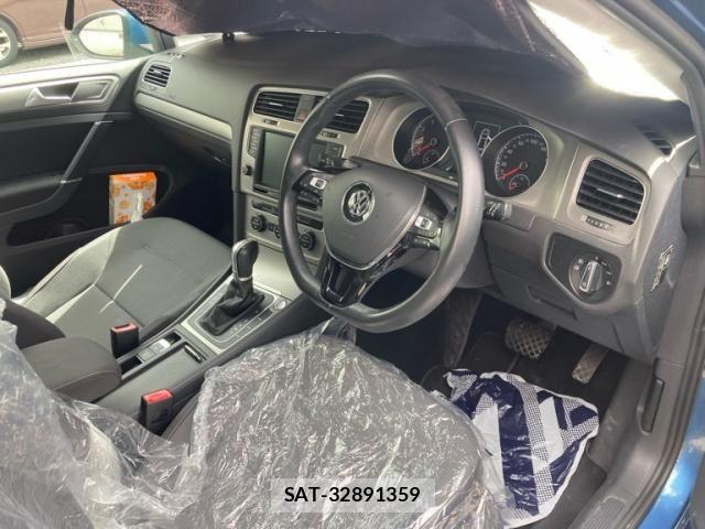 VolksWagen GOLF 2015-01 8338501-16