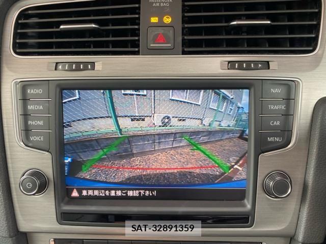 VolksWagen GOLF 2015-01 8338501-19