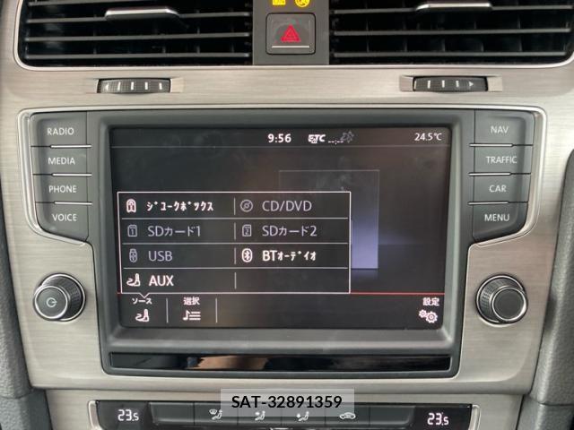 VolksWagen GOLF 2015-01 8338501-20