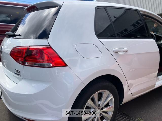 VolksWagen GOLF 2016-07 8372377-4