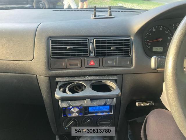 VolksWagen GOLF 1999-12 8372380-20