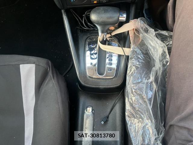 VolksWagen GOLF 1999-12 8372380-21