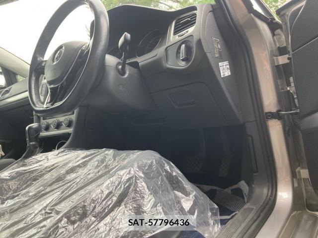 VolksWagen GOLF 2015-03 8372378-16