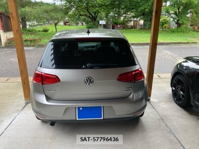 VolksWagen GOLF 2015-03 8372378-4