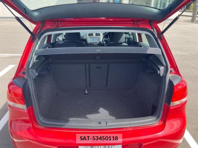 VolksWagen GOLF 2010-06 8415825-19