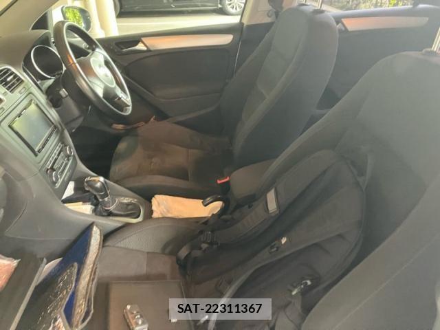 VolksWagen GOLF 2011-09 8415827-10