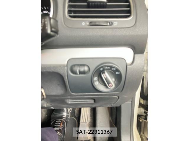 VolksWagen GOLF 2011-09 8415827-13