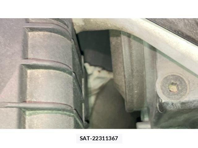 VolksWagen GOLF 2011-09 8415827-22