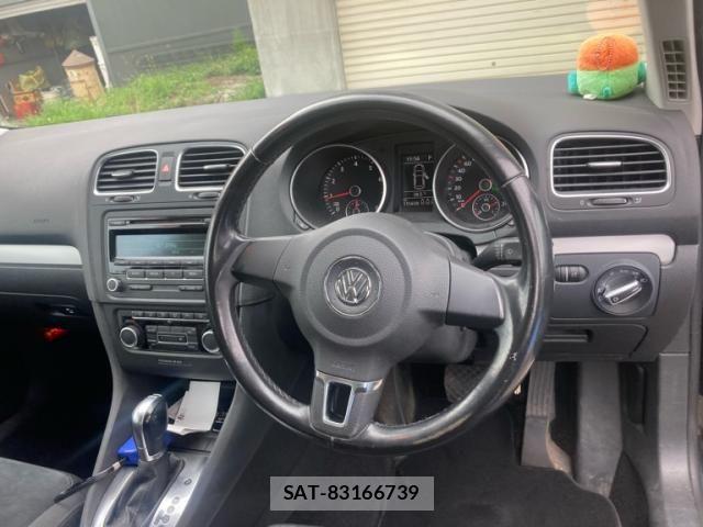 VolksWagen GOLF 2011-10 8415829-14