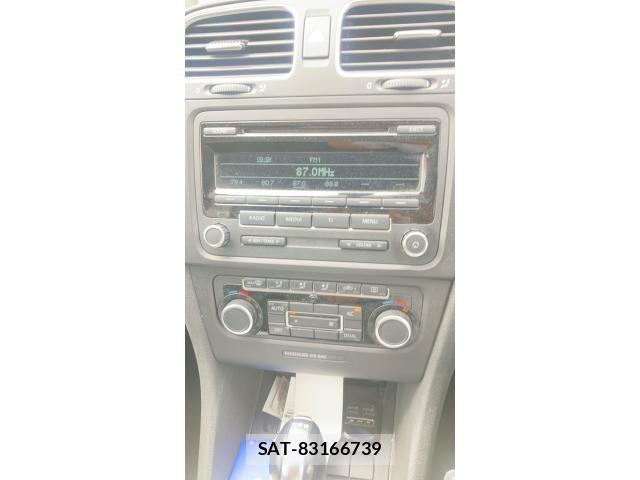 VolksWagen GOLF 2011-10 8415829-23