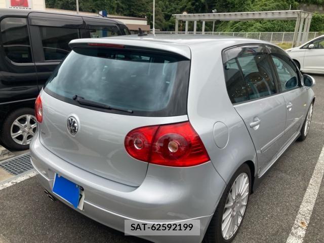 VolksWagen GOLF 2006-07 8415826-3