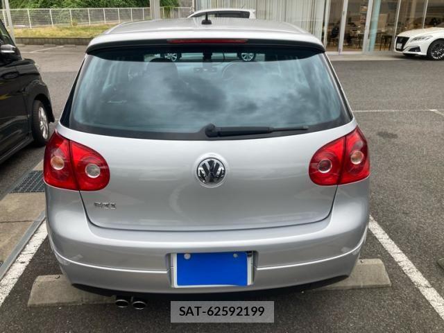 VolksWagen GOLF 2006-07 8415826-4