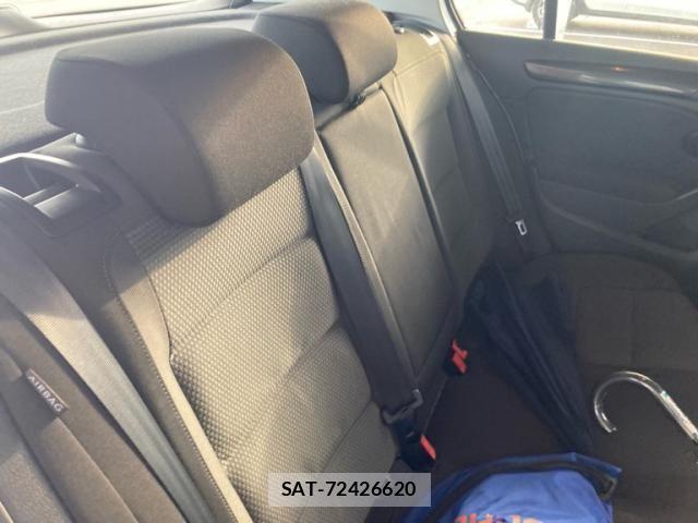 VolksWagen GOLF 2009-12 8415828-9