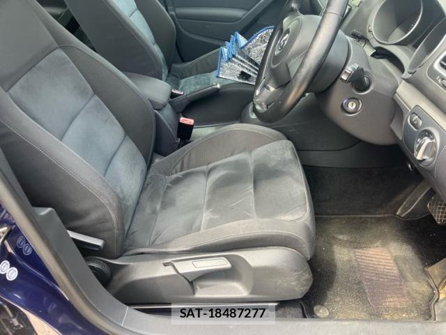 VolksWagen GOLF 2011-09 8415831-11