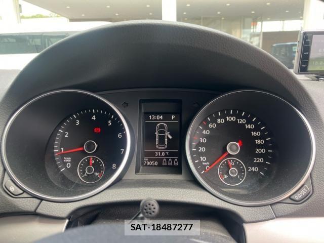 VolksWagen GOLF 2011-09 8415831-12