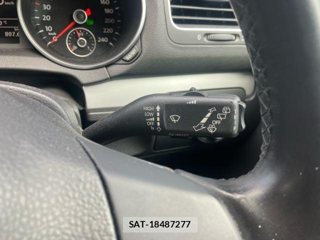 VolksWagen GOLF 2011-09 8415831-22