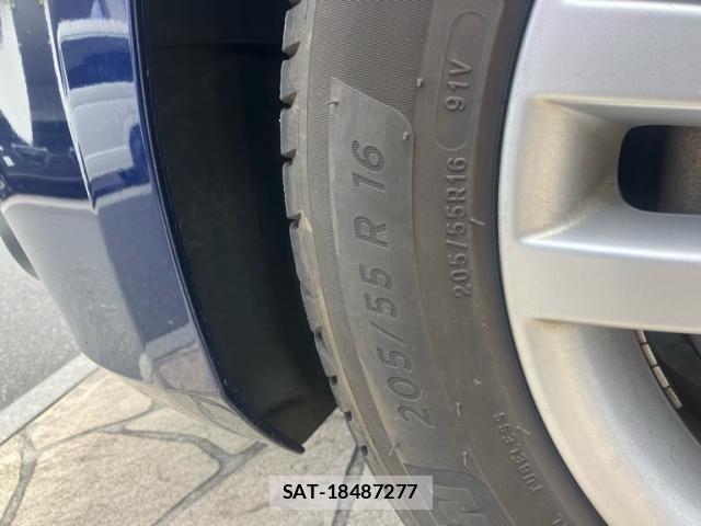 VolksWagen GOLF 2011-09 8415831-3