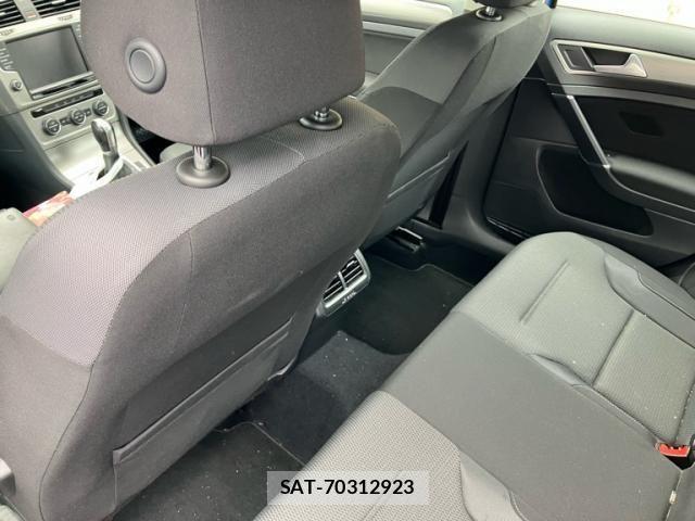 VolksWagen GOLF 2015-09 8415824-14