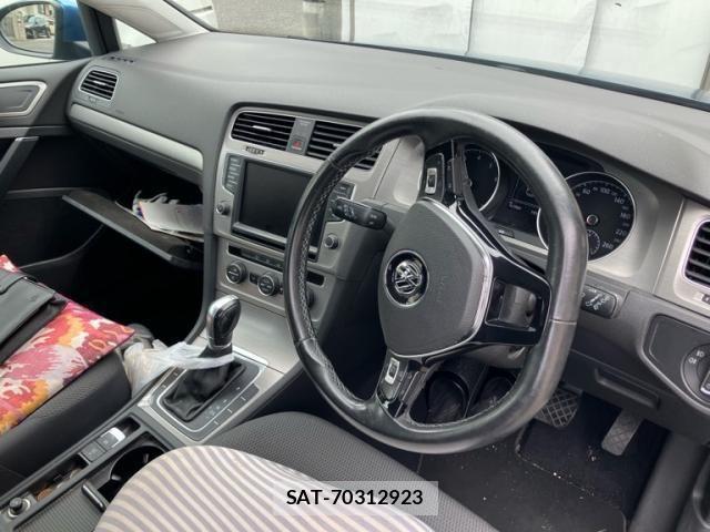 VolksWagen GOLF 2015-09 8415824-16