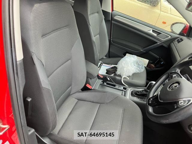 VolksWagen GOLF 2014-02 8458768-13