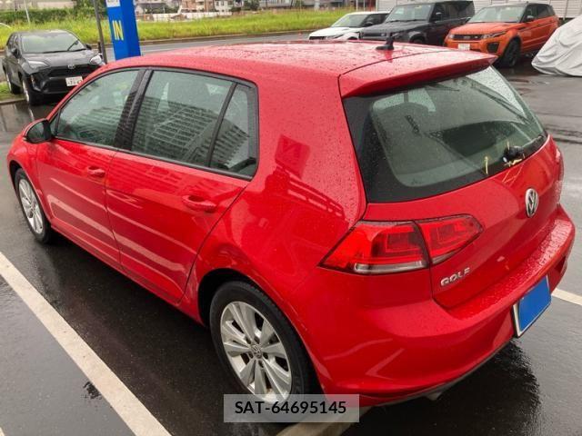 VolksWagen GOLF 2014-02 8458768-3