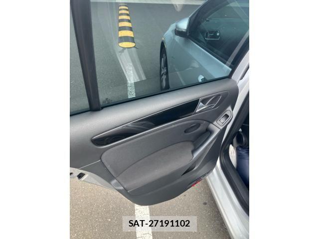 VolksWagen GOLF 2009-09 8458767-11