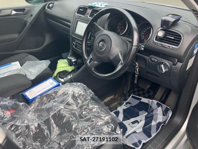 VolksWagen GOLF 2009-09 8458767-21