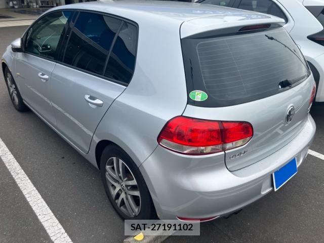VolksWagen GOLF 2009-09 8458767-3