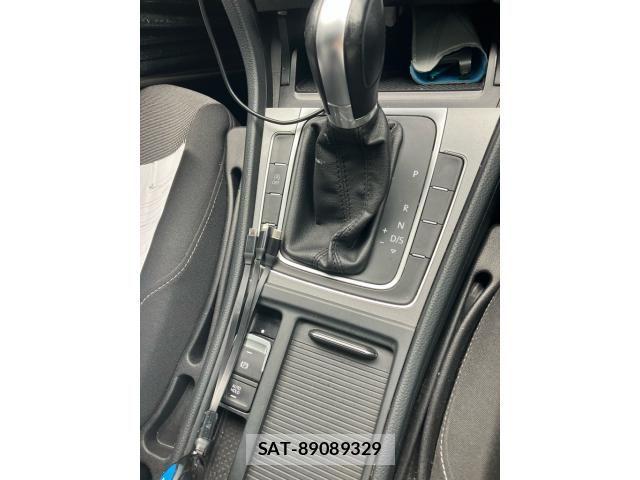 VolksWagen GOLF 2015-01 8486265-17