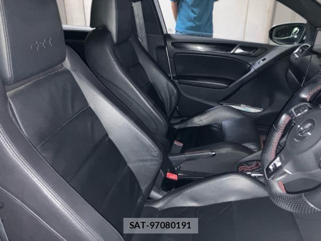 VolksWagen GOLF 2009-12 8486266-13