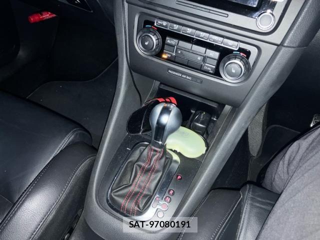 VolksWagen GOLF 2009-12 8486266-16
