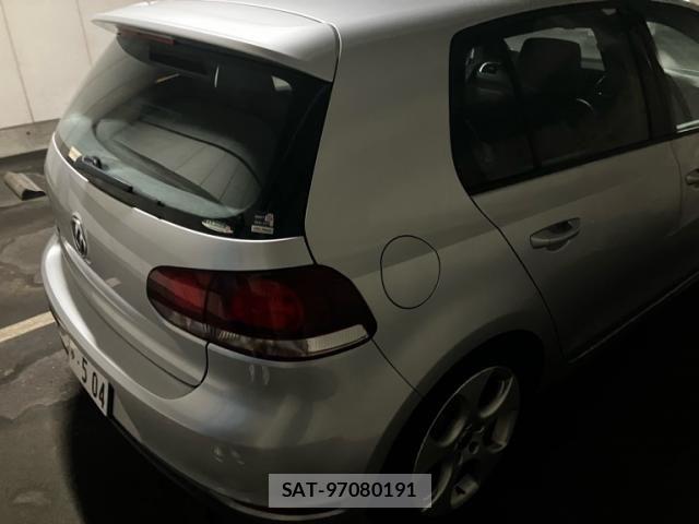 VolksWagen GOLF 2009-12 8486266-3