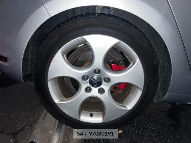 VolksWagen GOLF 2009-12 8486266-6
