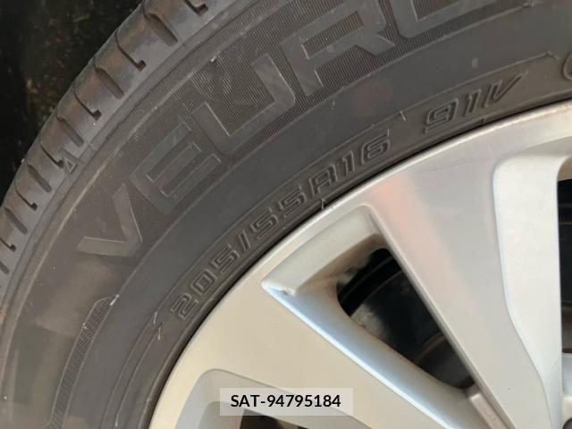 VolksWagen GOLF 2013-10 8528201-9