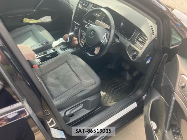 VolksWagen GOLF 2019-02 8528199-13