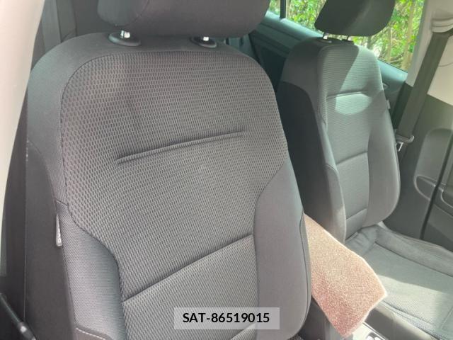 VolksWagen GOLF 2019-02 8528199-14