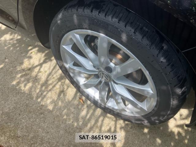 VolksWagen GOLF 2019-02 8528199-5