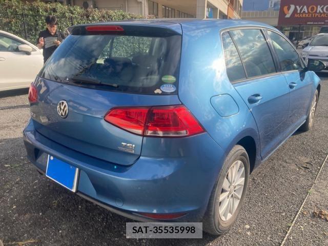 VolksWagen GOLF 2014-02 8528200-5