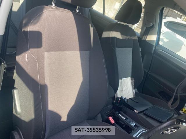 VolksWagen GOLF 2014-02 8528200-7