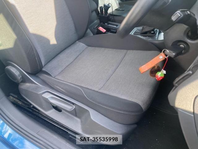 VolksWagen GOLF 2014-02 8528200-8