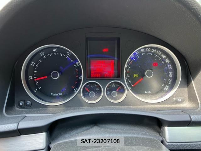 VolksWagen GOLF 2007-01 8564084-21