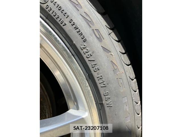 VolksWagen GOLF 2007-01 8564084-5