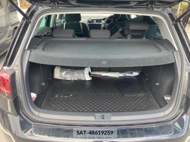 VolksWagen GOLF 2019-12 8564083-12