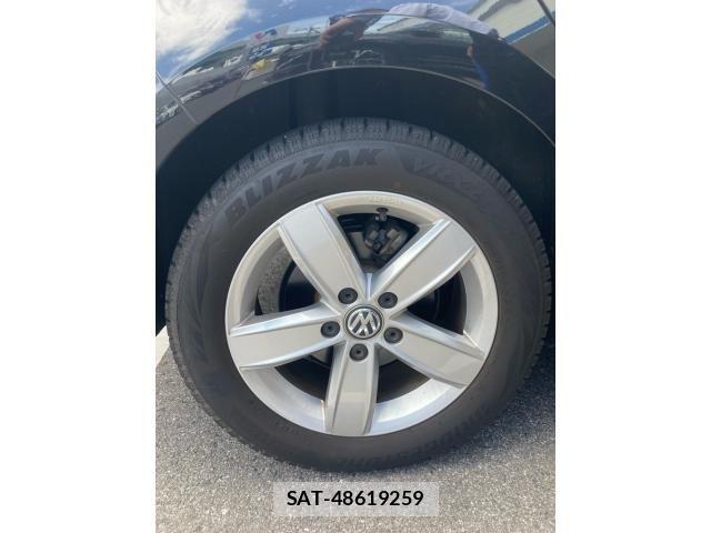 VolksWagen GOLF 2019-12 8564083-4