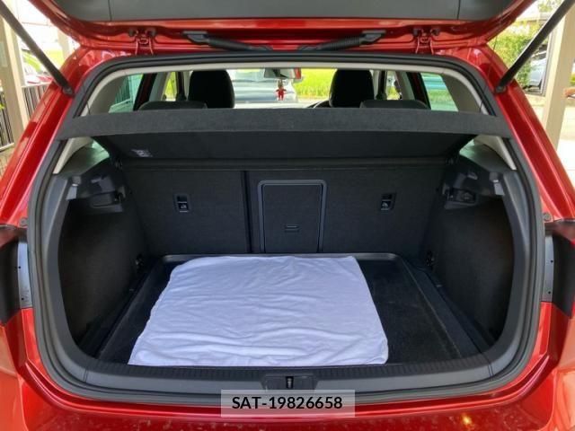 VolksWagen GOLF 2015-08 8564085-10