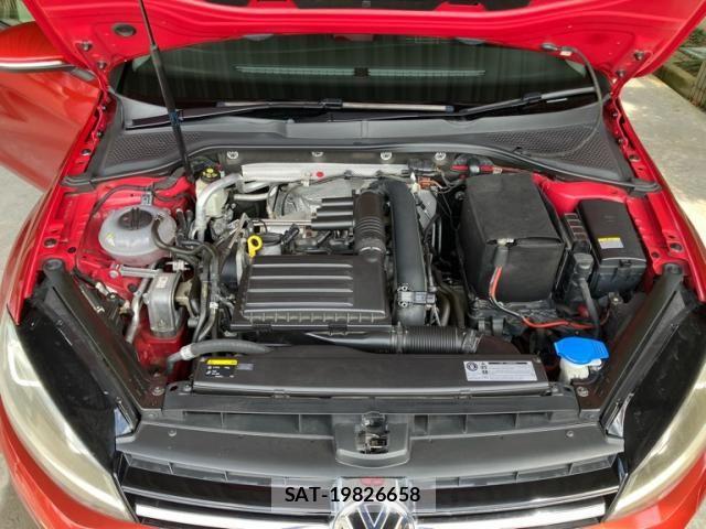 VolksWagen GOLF 2015-08 8564085-22