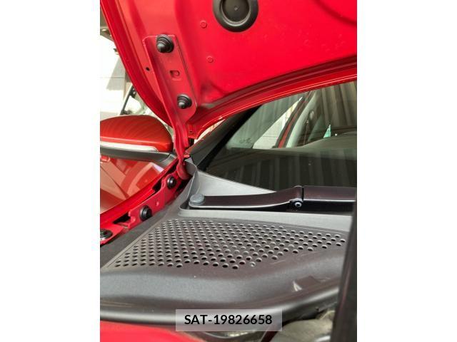 VolksWagen GOLF 2015-08 8564085-24