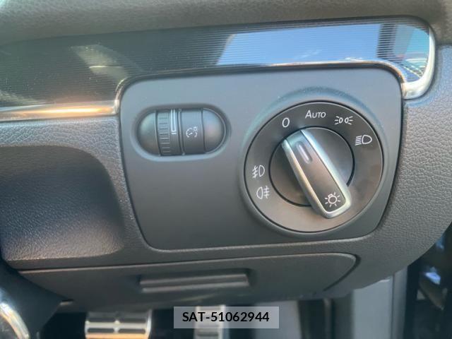 VolksWagen GOLF 2012-01 8629730-8