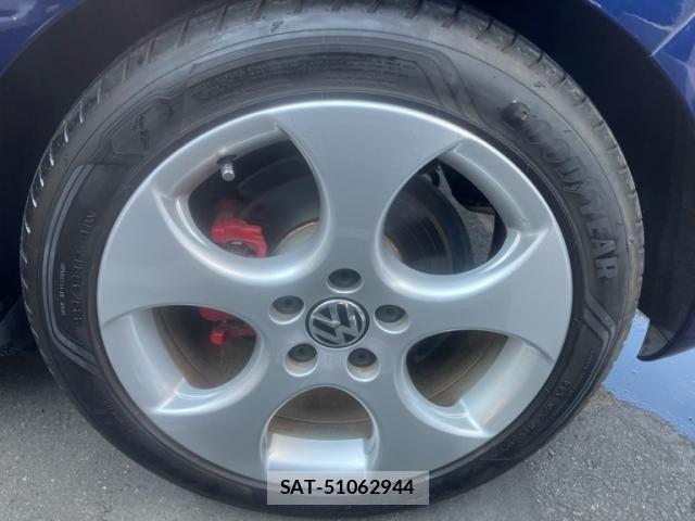 VolksWagen GOLF 2012-01 8629730-17